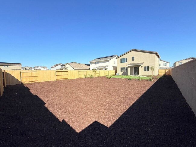 Building Photo - 10370 Bayson Wy