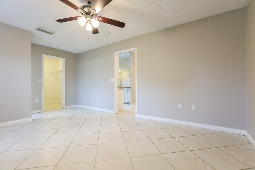 Building Photo - 2473 Guthrie Cir