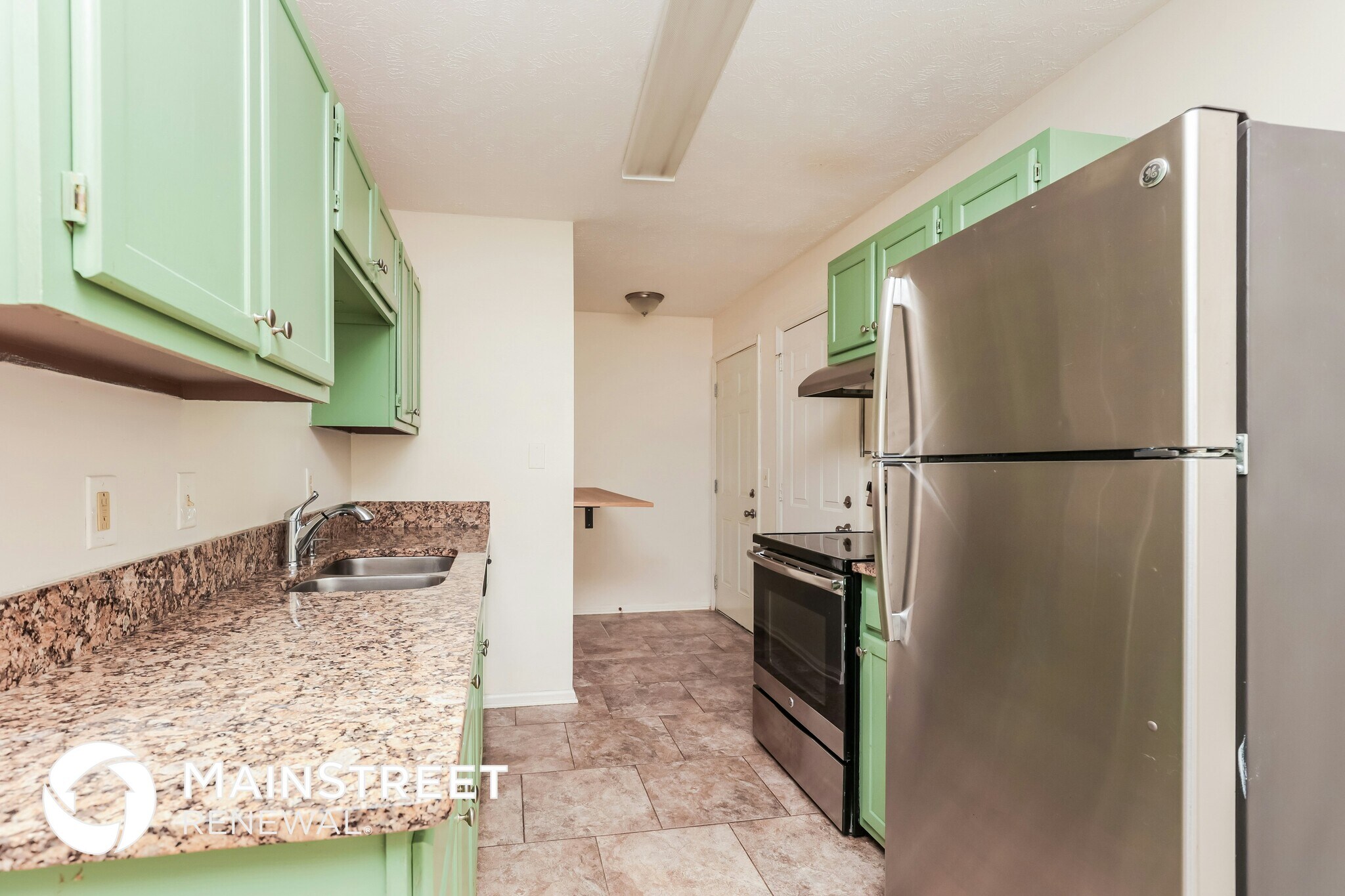 Building Photo - 4073 Calumet Dr