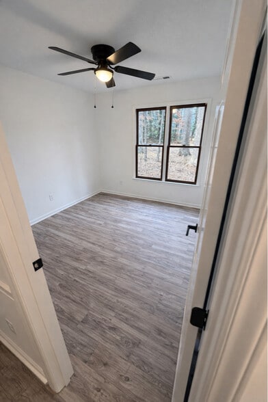 Building Photo - 116 Thistle Dr