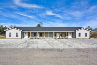 Building Photo - 33 Michigan Ln