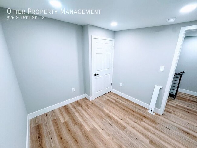 Building Photo - 926 S 15th St