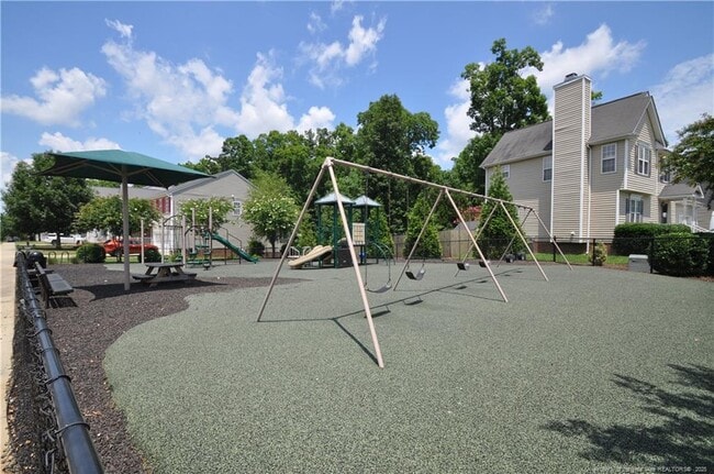 Building Photo - 409 Braxman Ln