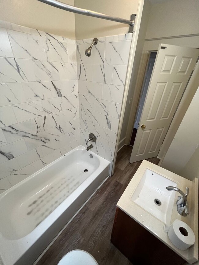 Building Photo - 137 Washington St