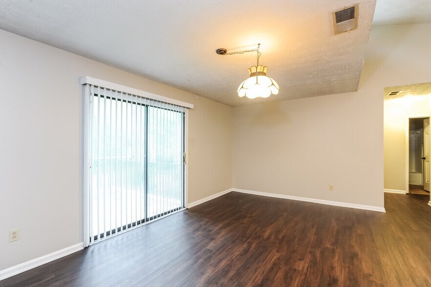 Building Photo - 3240 Grand Central Dr