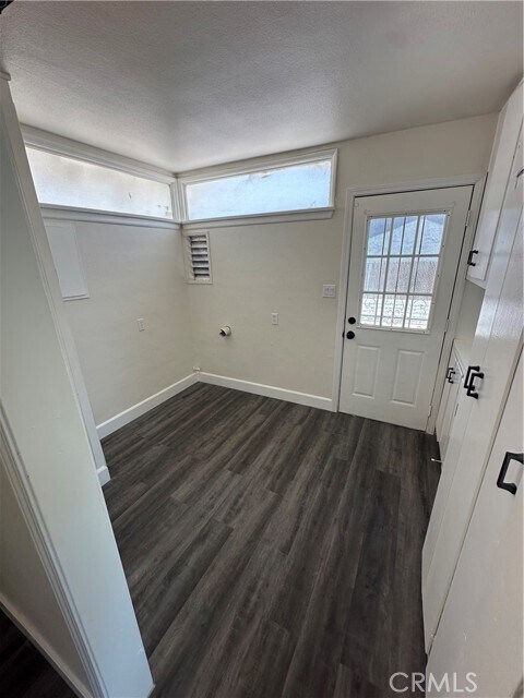Building Photo - 454 S Rosario Ave