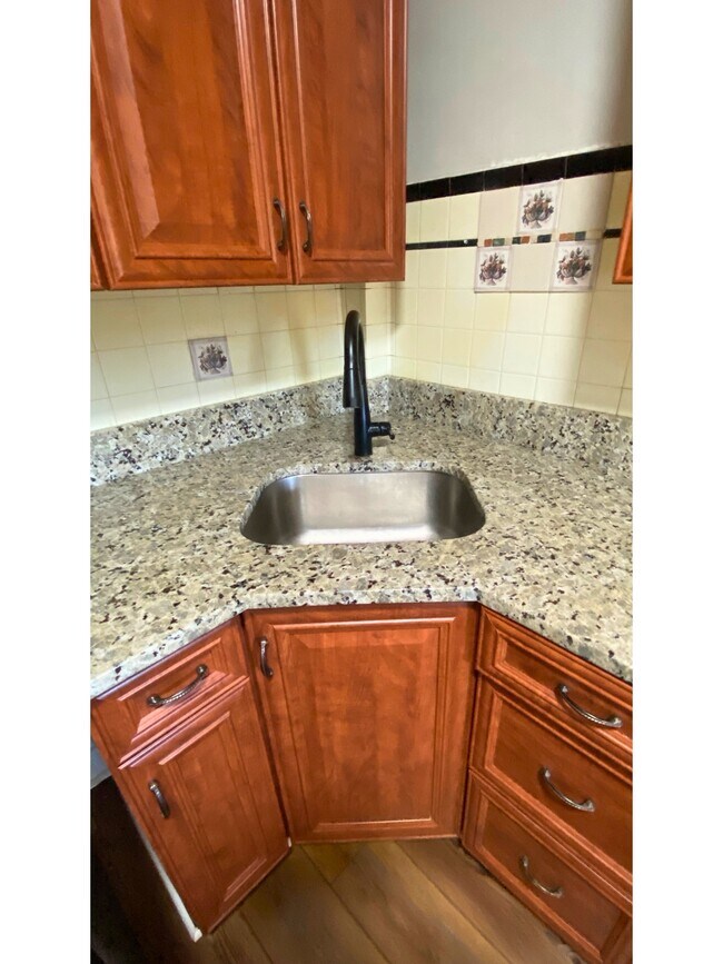 Building Photo - 4417 Kavon Ave