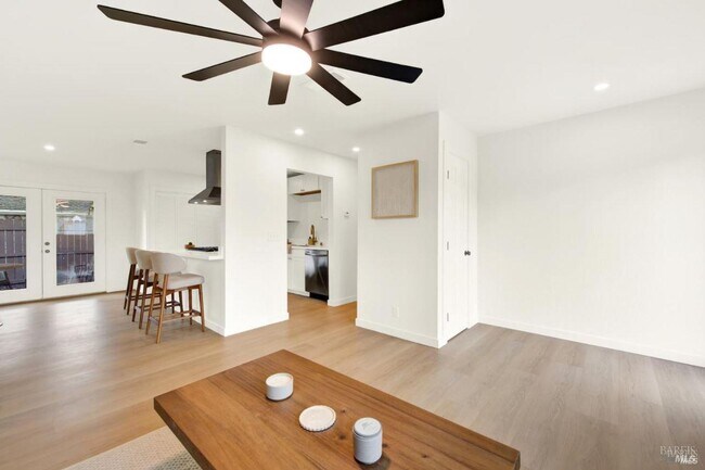 Building Photo - 6610 Oak Leaf Ct