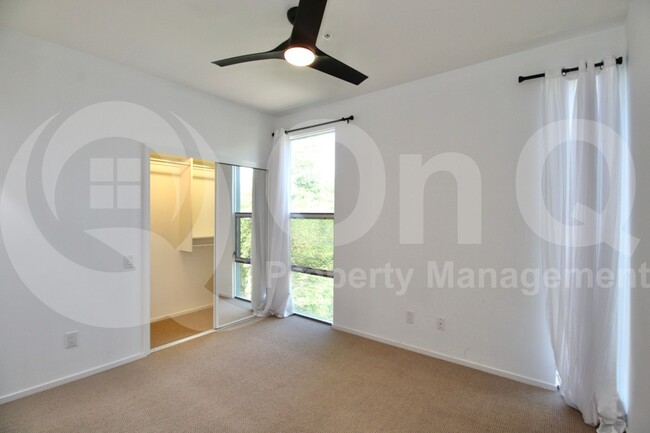 Building Photo - 7047 E Earll Dr