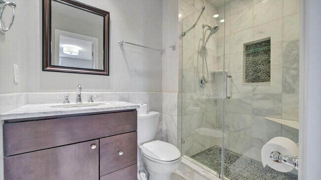 Building Photo - 29 Bates St NW