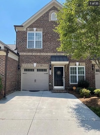 Building Photo - Two bedroom, 2.5 bath condo townhome in Bu...