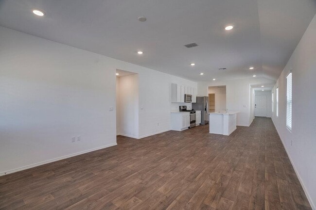 Building Photo - 12317 Silversmith Ln