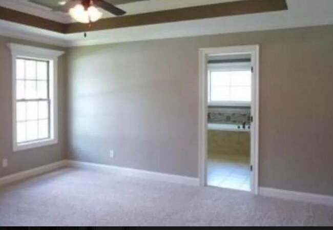 Building Photo - Charming 4-Bedroom Home Near Moody AFB with Hardwood Floors, Spacious Kitchen, and Fenced Backyard!