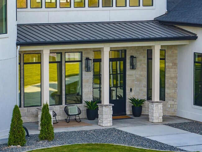 Building Photo - 12401 Rivendell Ct