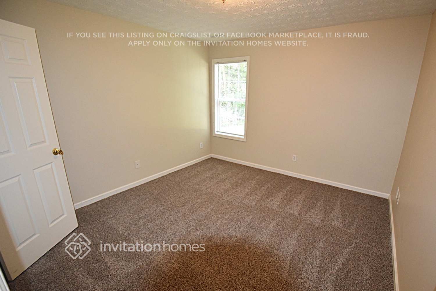 Building Photo - 2990 Lenora Springs Dr