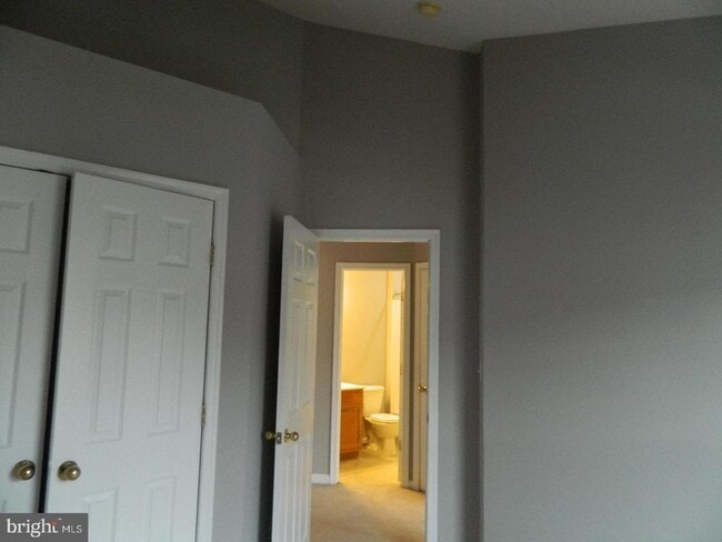 Building Photo - 7574 Great Swan Ct