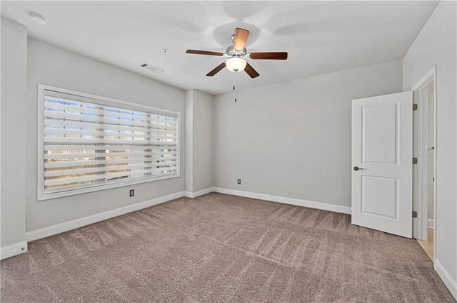 Building Photo - 6428 Brookside Blvd