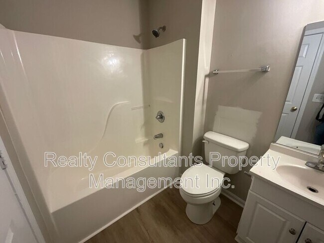 Building Photo - 1506 Hidden Creek Terrace