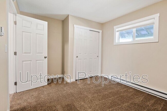 Building Photo - 467 N Adair St