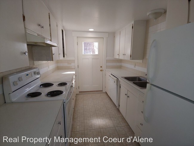 Building Photo - 2 br, 1.5 bath House - 2316 French Gulch #1