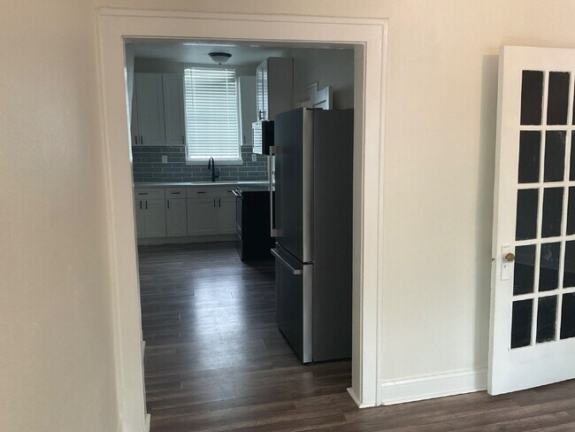 Building Photo - 1 Bedroom Close to SAC/Alamo Heights