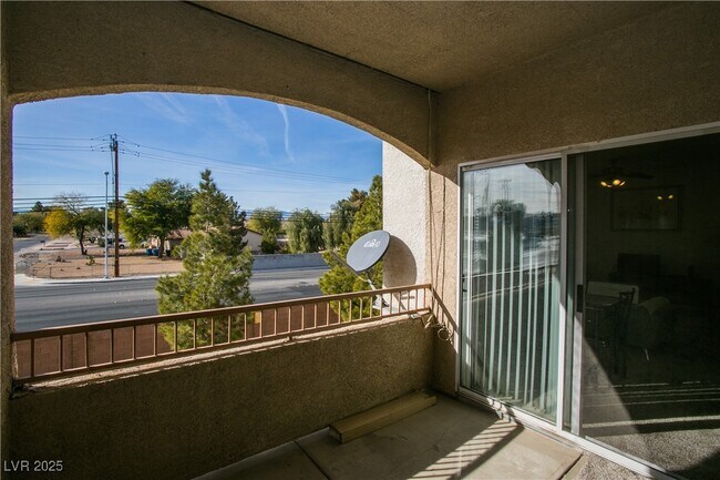 Building Photo - 4655 Gold Dust Ave