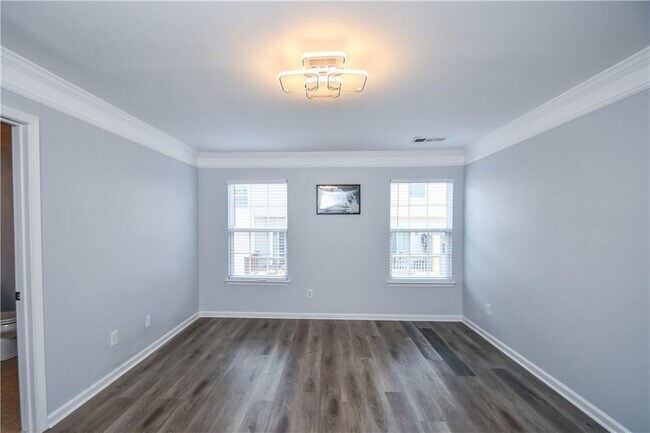 Building Photo - 2201 Landing Walk Dr