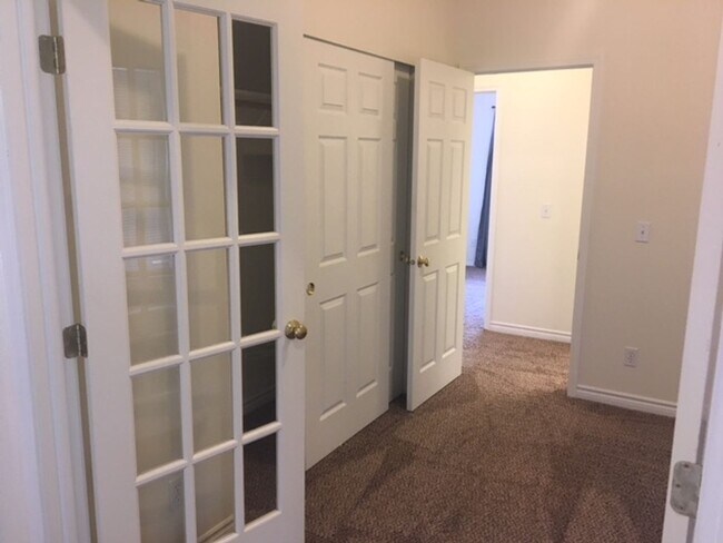 Building Photo - PRELEASING: 3 bed/2 bath House off Samish ...