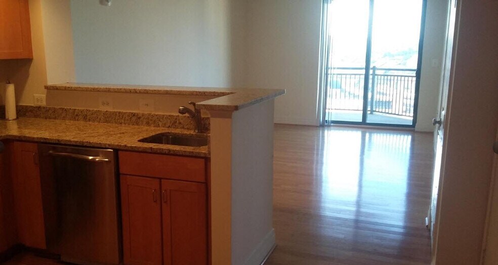 Building Photo - 414 Water St