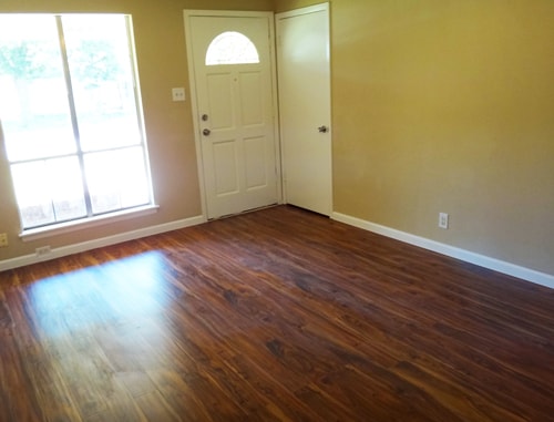 Living Room - 1512 Chestnut Dr