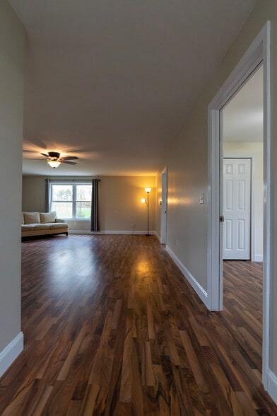 Building Photo - 101 Rocky Dunn Rd