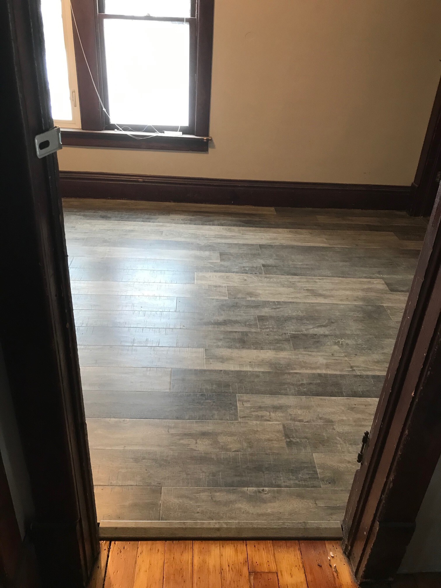 Building Photo - 1030 N 5th St