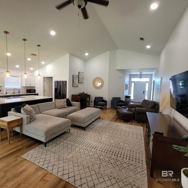 Building Photo - 4219 Coyote Ln