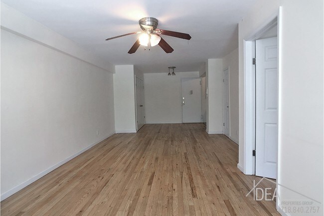 Building Photo - 483 Ocean Parkway #5BR