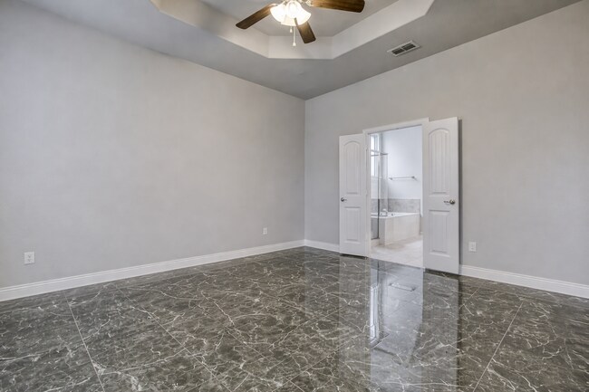 Building Photo - 2013 San Marino Ln