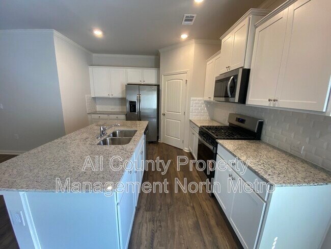 Building Photo - 3091 Greyton Dr