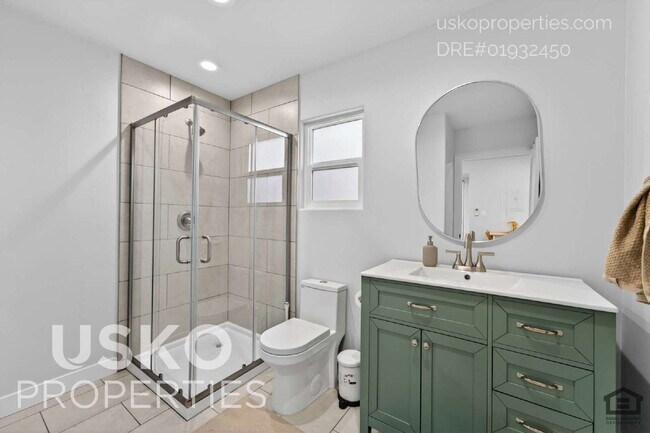 Building Photo - 3369 Zenobia Way