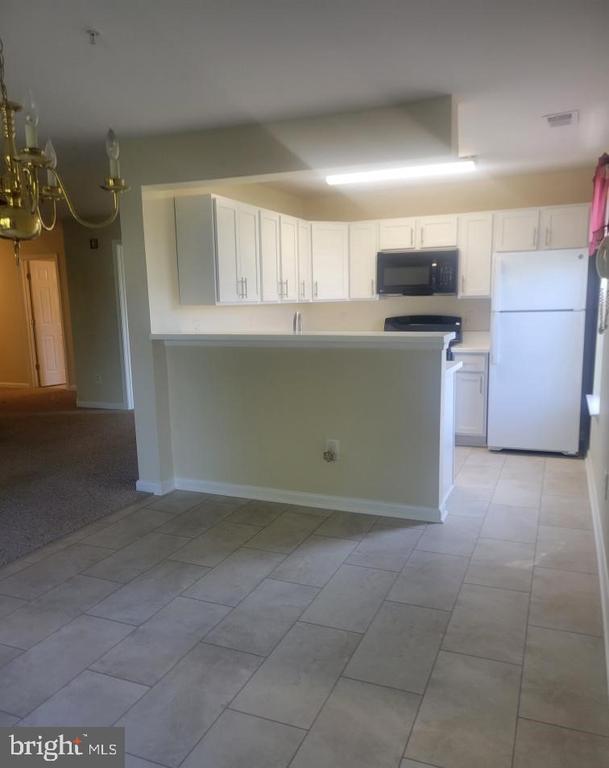 Building Photo - 8813 Stoneridge Cir