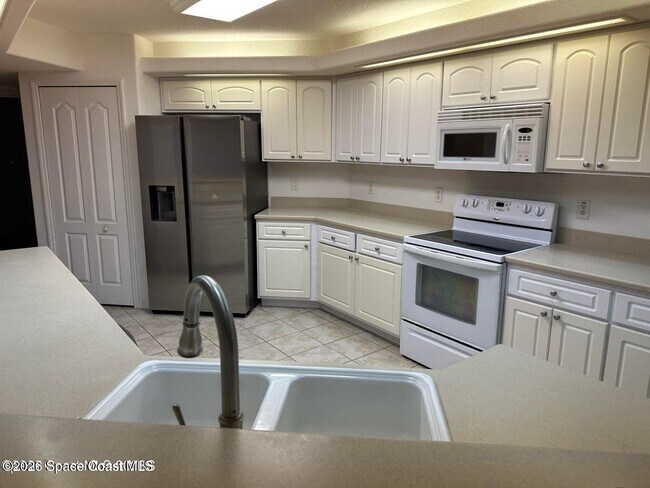 Building Photo - 8914 Puerto Del Rio Dr