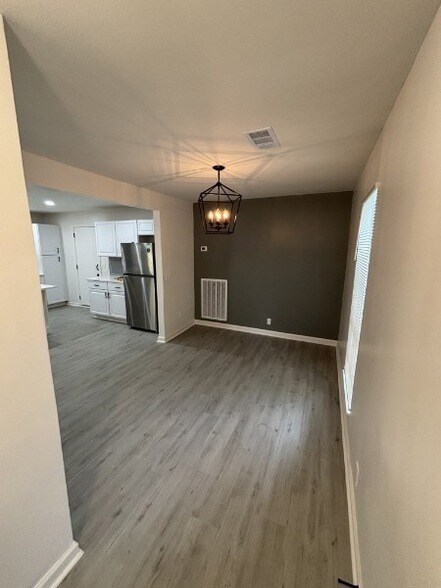 Building Photo - 3221 New Towne Rd