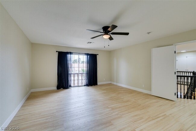 Building Photo - 821 Long Branch Dr