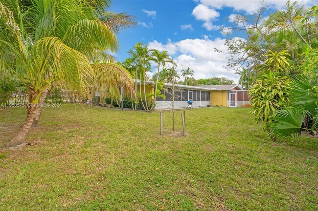 Building Photo - 781 NW 66th Ave