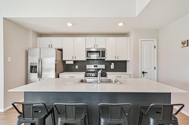 Building Photo - 1484 Twilight Grn Dr