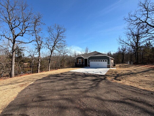 Building Photo - New Construction 3 Bedroom, 2 Bathroom on 1.67 Wooded Lot!