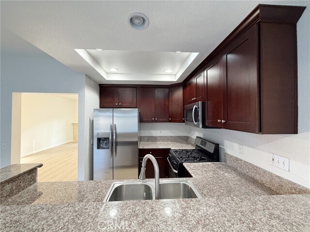 Building Photo - 73 Goldenrod