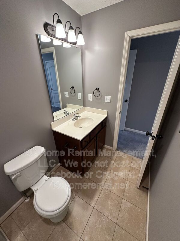 Building Photo - 12740 New Jersey Ct