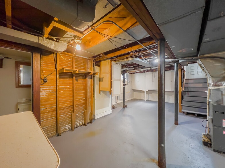 Building Photo - 464 Shasta Dr