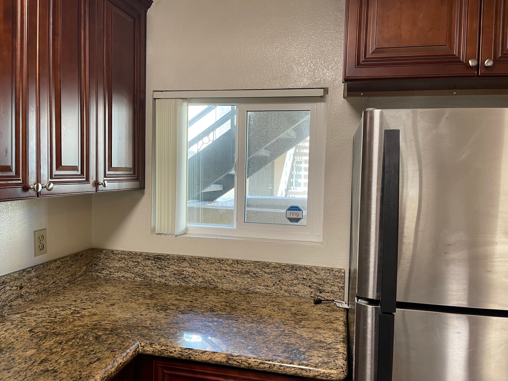 Building Photo - 7405 Charmant Dr
