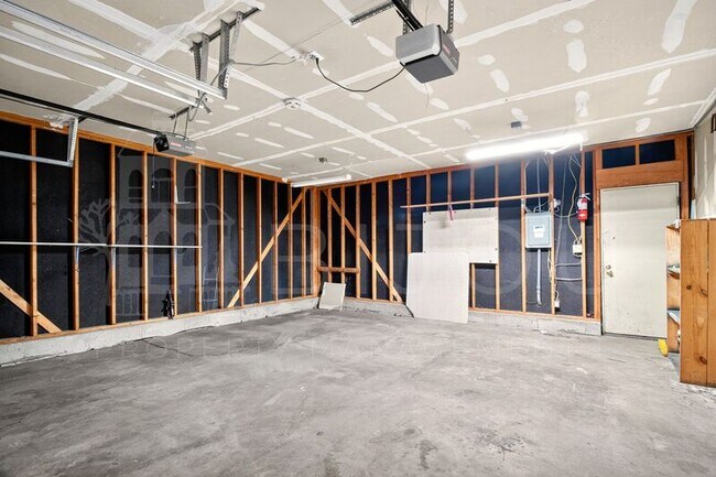 Building Photo - 7305 Centennial St