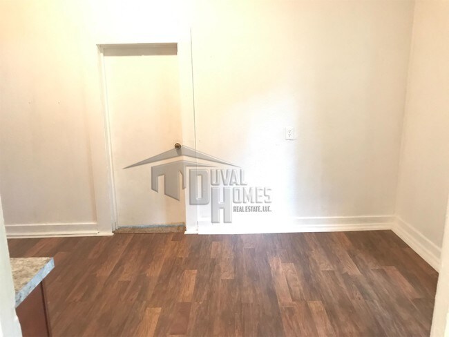 Building Photo - 2345 Mc Quade St